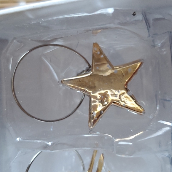 ๐ 4/$25 Glass Stars Wine Glass Charms - Set of 6 - Picture 6 of 14